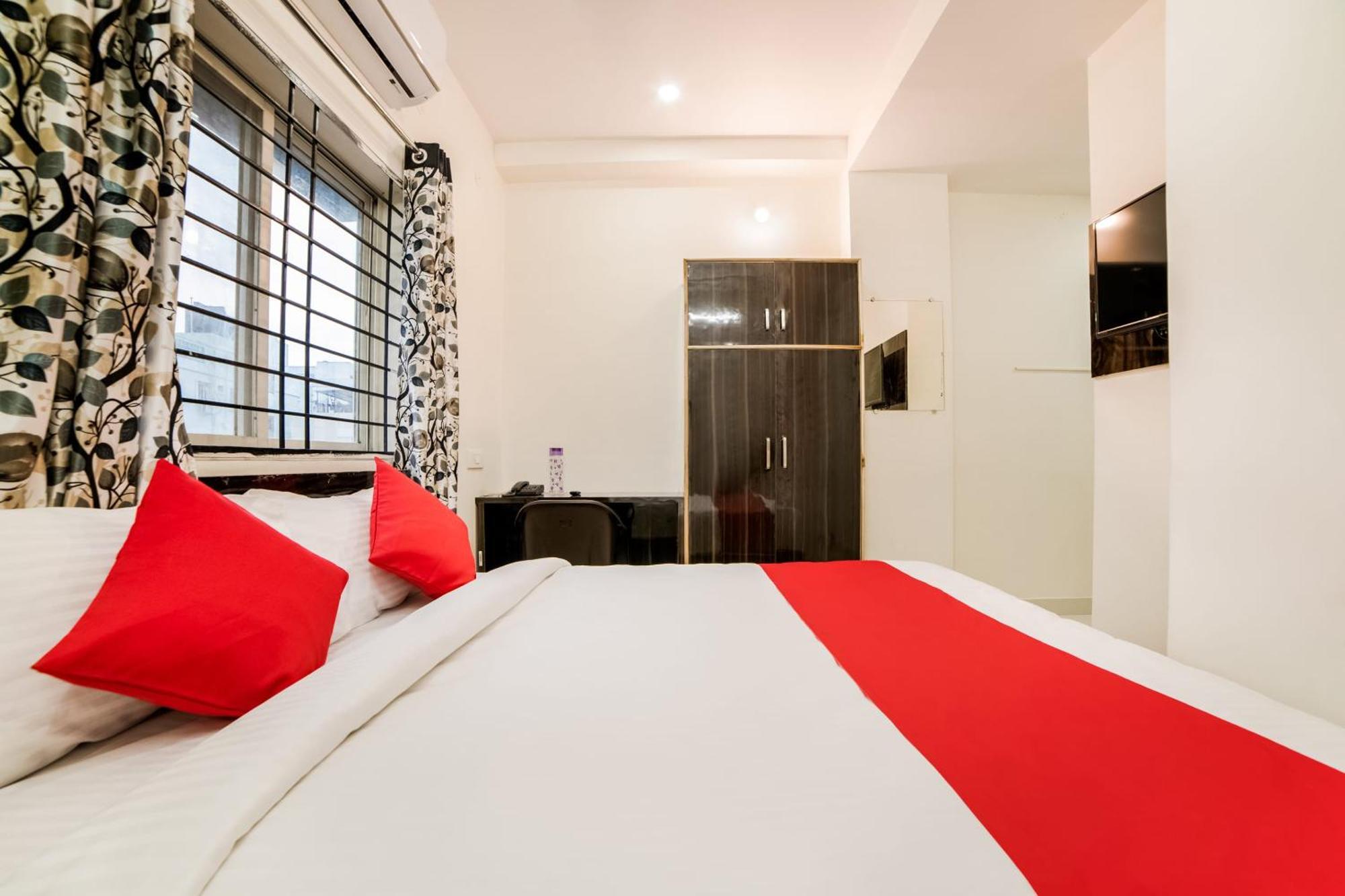 Hotel O Lucky Hotels Gachibowli Hyderabad Exterior photo