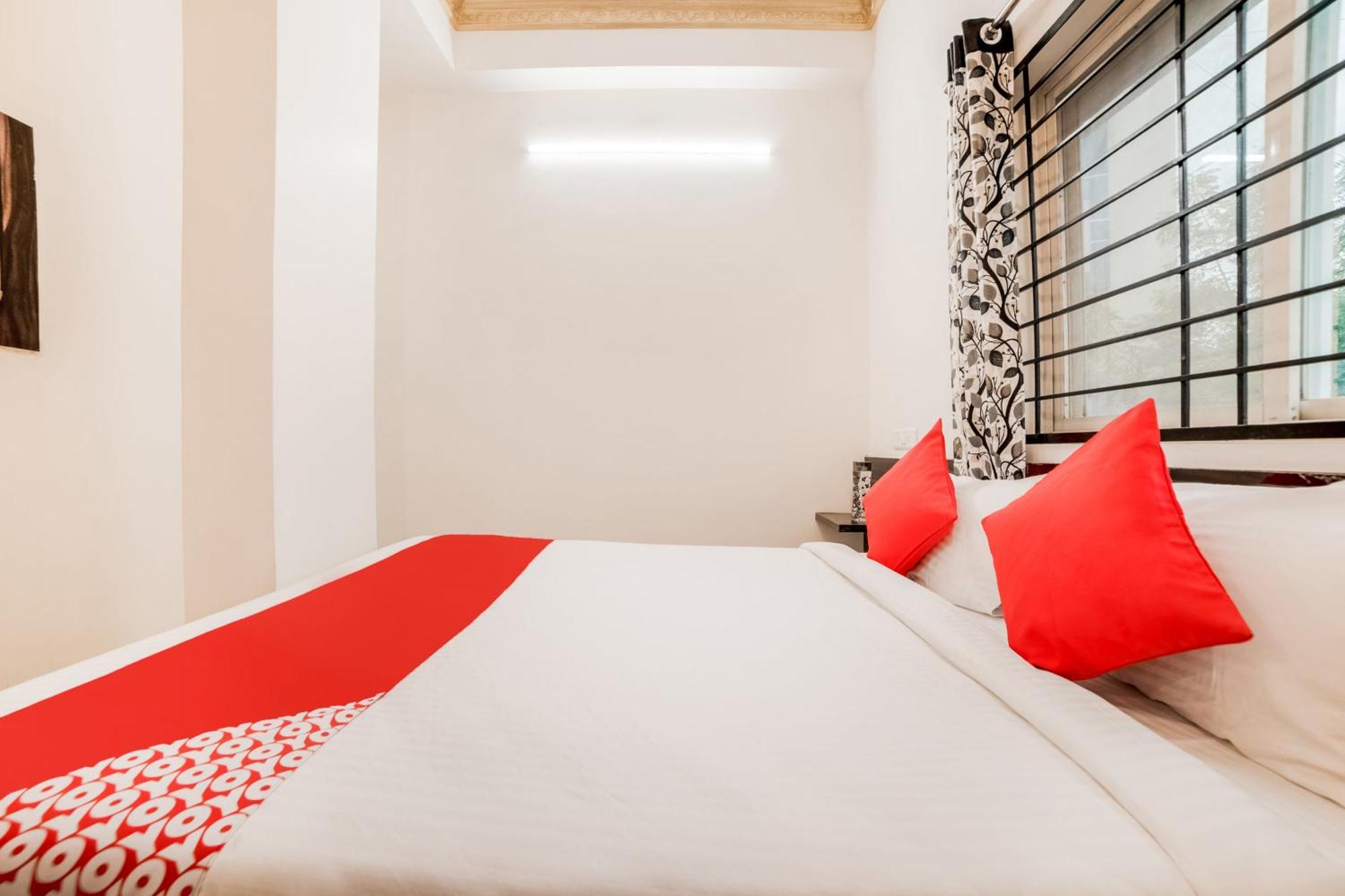 Hotel O Lucky Hotels Gachibowli Hyderabad Exterior photo