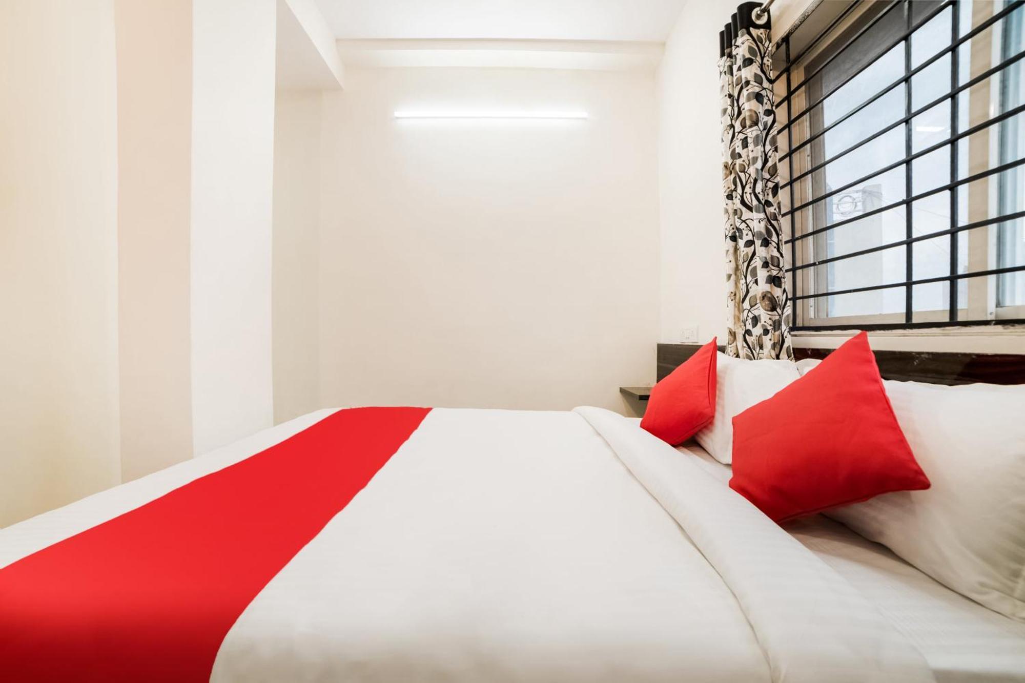 Hotel O Lucky Hotels Gachibowli Hyderabad Exterior photo