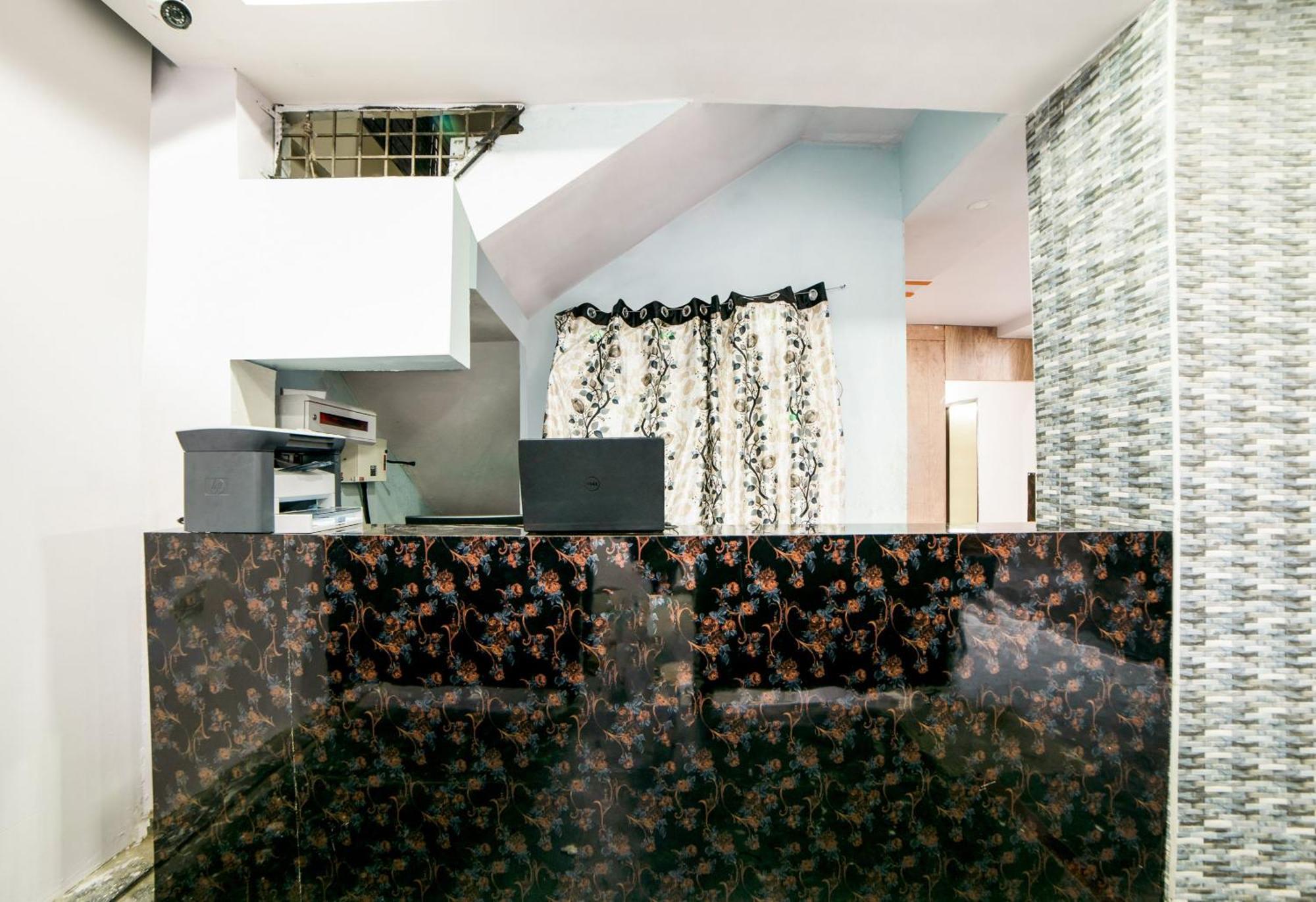 Hotel O Lucky Hotels Gachibowli Hyderabad Exterior photo