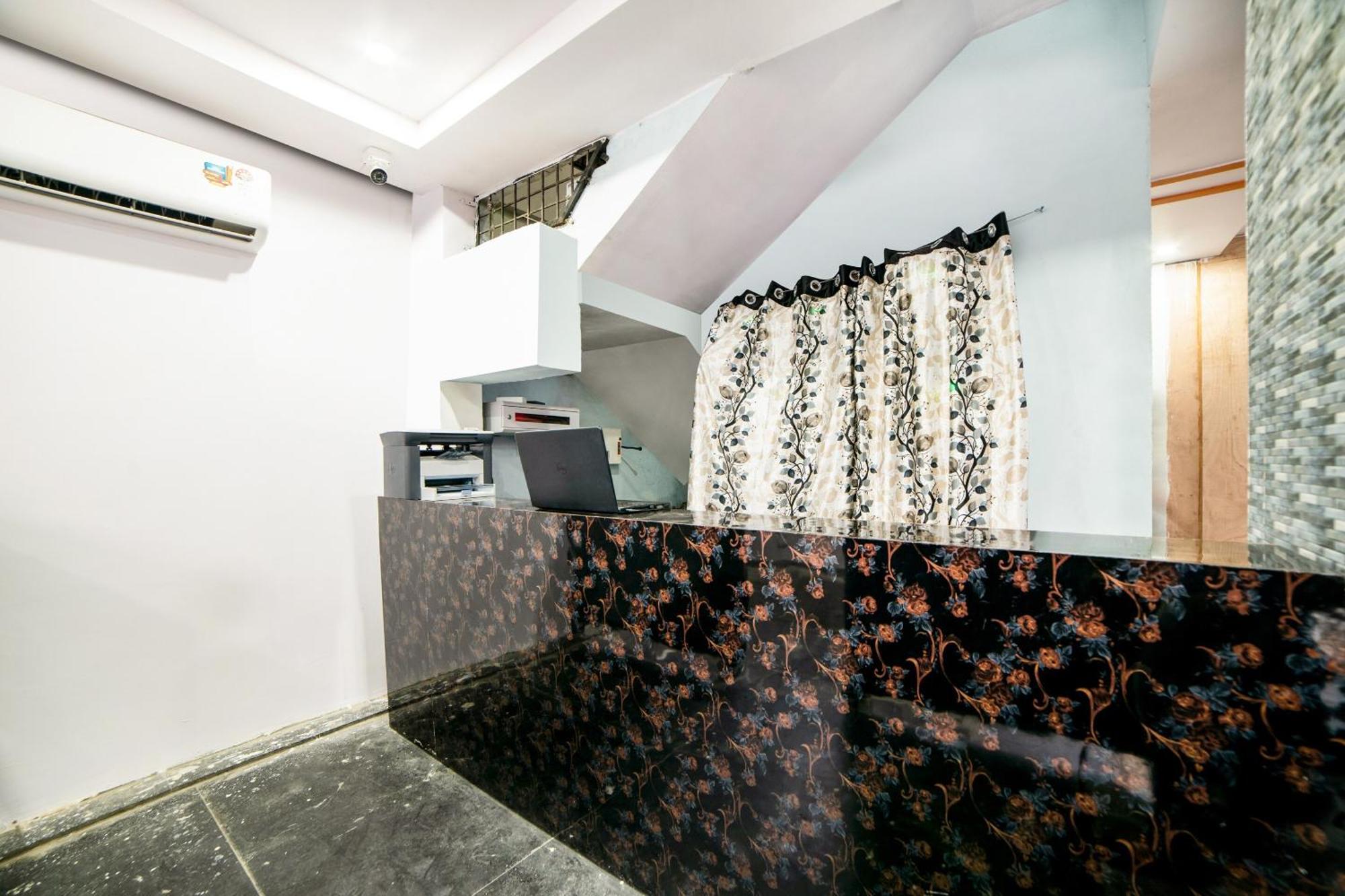 Hotel O Lucky Hotels Gachibowli Hyderabad Exterior photo